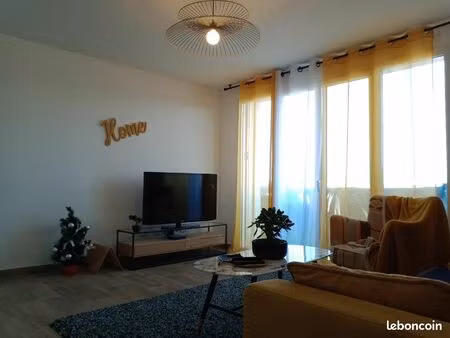 location maison de ville entièrement rénovée