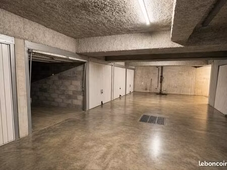 parking box 12 m2 carras