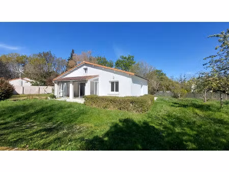 maison chaniers 144.47 m2