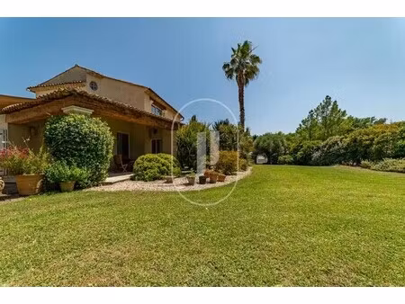 villa montaren-et-saint-médiers - 5 chambres - 270m²