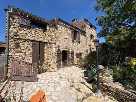 vente maison 5 pièces  112.00m²  cassaignes