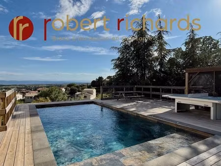 superbe villa avec une vue incroyable !