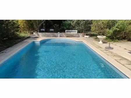 villa t5 4 chambres à rousson sur terrain de 1500m2 avec piscine