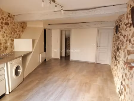 location appartement 2 pièces 58 m2 à salernes