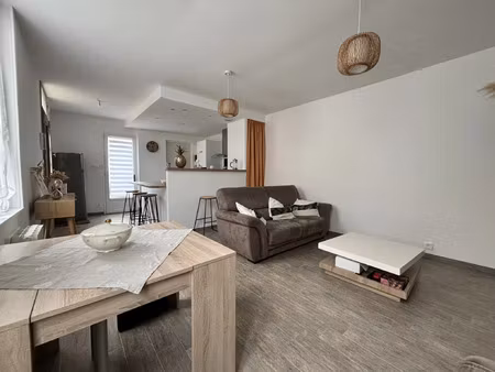 location maison 3 pièces 59 m² à rochefort (17300)