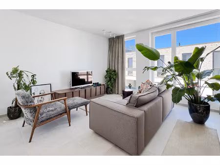 appartement te koop in sint-niklaas met 1 slaapkamer