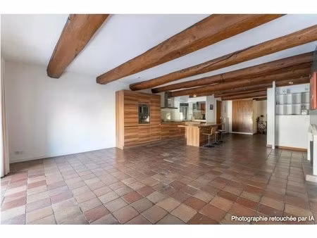 bien unique  vieux-port marseille – 70 m² habitation et ou commercial