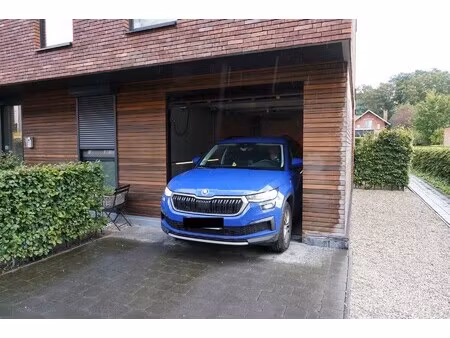 ondergrondse autostaanplaats in ekeren.