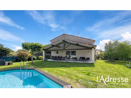 vente maison 6 pièces  168.00m²  mondonville
