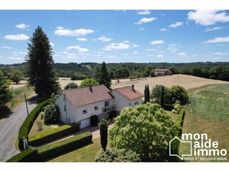 vaste maison avec studio indépendant