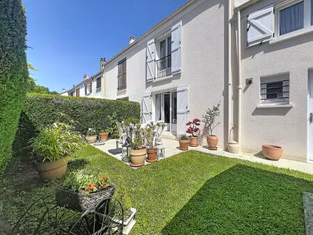 vente maison 4 pièces  88.00m²  maurepas