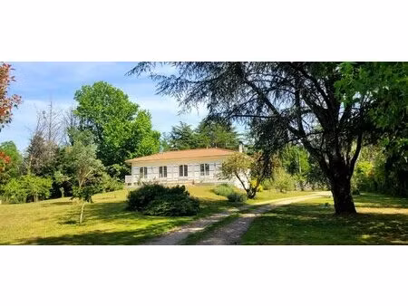 33910 st denis de pile - maison 116m² 3 chambres 6800m² jardin