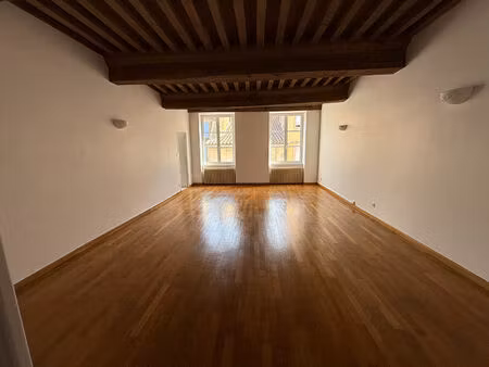 appartement 2 chambres centre ville tournus