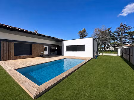 vente maison 5 pièces  110.00m²  castelginest