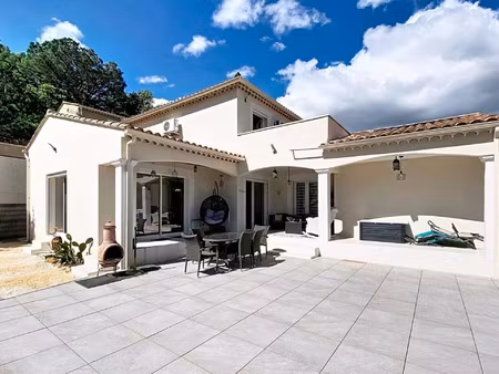 vente maison 5 pièces 144 m² sabran (30200)