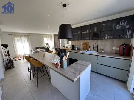 vente maison 4 pièces 81 m² à serignan (34410)  322 000 €