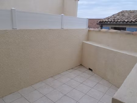 à louer appartement t3 avec terrasse au centre-ville de gig