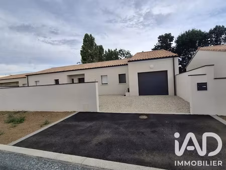 vente maison 6 pièces 136 m² à coulon (79510)  337 000 €