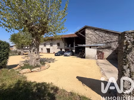 vente maison 5 pièces 210 m² à brézins (38590)  370 000 €