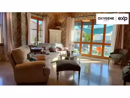 maison de caractère rénovée avec piscine et potentiel