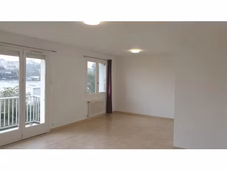 location appartement rodez 12000 - - surface privée