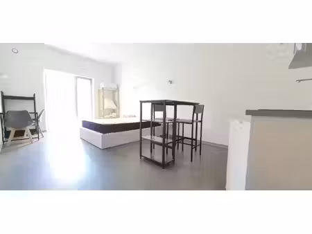 location appartement rignac 12390 - - surface privée