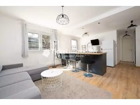 appartement t2 39m2 entierement rénové avec garage  cellier etc ...