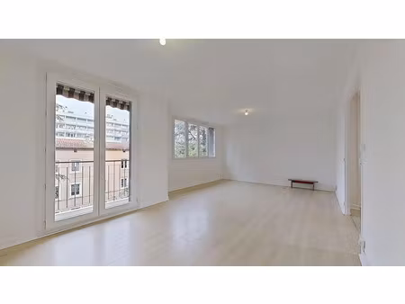 location appartement 3 pièces 64 m² à lyon 5 (69005)