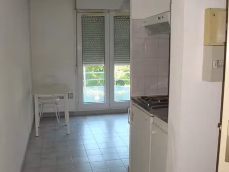 location appartement 1 pièce 20 m² à grenoble (38000)
