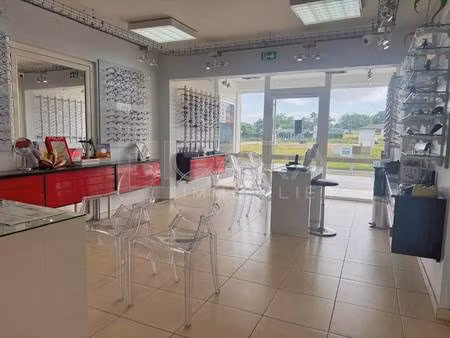 local commercial à louer