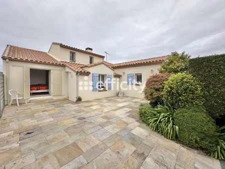 maison 6 pièces - 140 m²