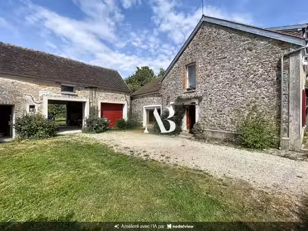 maison 6 pièces 137 m2 + grange sur une parcelle de 1200 m2