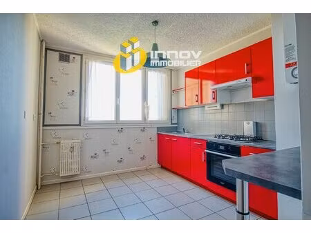 app. t4 77m2 avec loggia