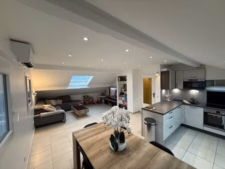 appartement 3 pièces de 72 m² ( carrez ) avec jardin privatif drumettaz clarafond