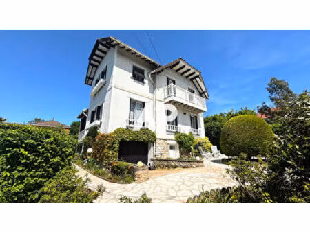 maison montmorency 10 pièces 225.43 m2