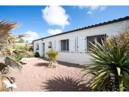 vente maison 5 pièces 126 m² saint-yzan-de-soudiac (33920)