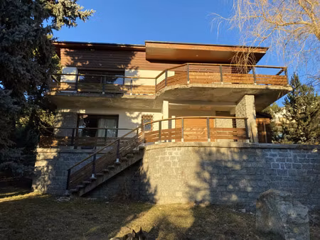 vente chalet 7 pièces 257m2 font-romeu-odeillo-via 66120 - 995000 € - surface privée
