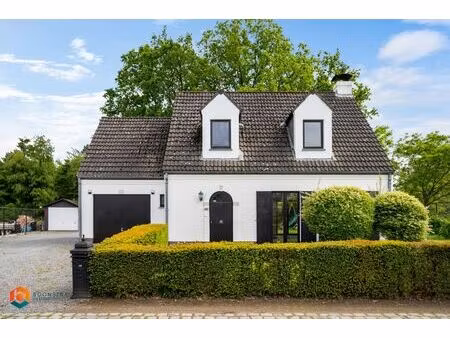 maison à louer à wolzakken 10 beerzel (rbw01956)