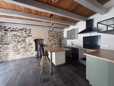 location maison 6 pièces 114 m² à saint-fiacre-sur-maine (44690)  1 125 €