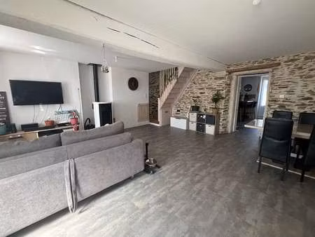 vente maison au fief-sauvin (49600) : à vendre / 85m² le fief-sauvin