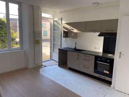 location appartement 2 pièces à la verrie (85130) : à louer 2 pièces / 28m² la verrie