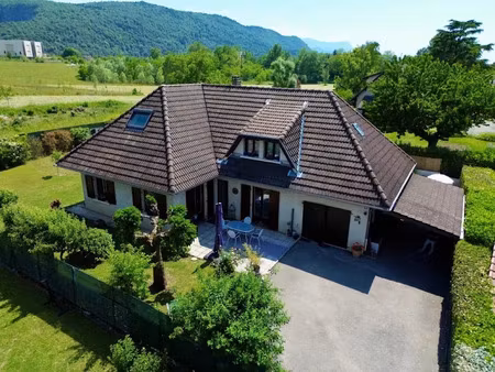 vente maison 5 pièces 164.37 m² à saint-etienne-de-crossey (38960)  435 000 €