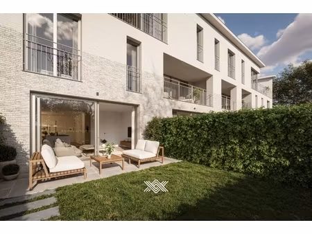 appartement te koop in zwijnaarde met 3 slaapkamers