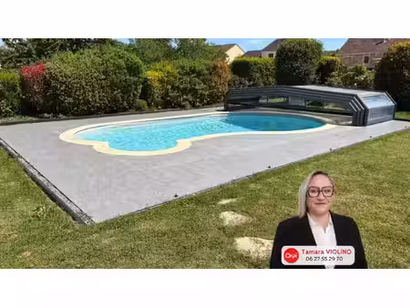 villa d’exception de 170 m² avec piscine couverte à bousse