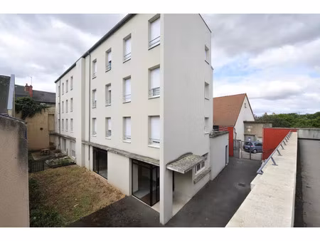 location appartement 4 pièces 79 m² à issoudun (36100)