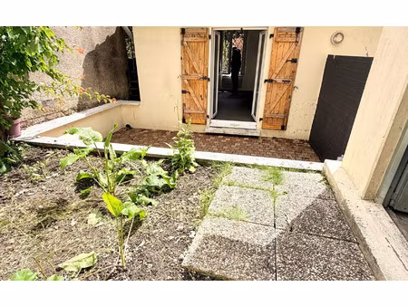 location appartement  m² t-1 à noisy-le-sec  695 €