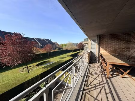 appartement à louer avec terrasse et 2 chambres   louvain-la-neuve (vbe26711)