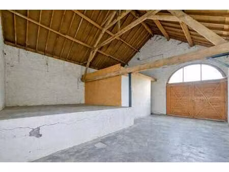 magnifique maison à rénover entièrement