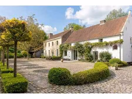 nodebais - ferme rénovée avec habitations et atelier