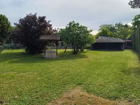terrain 719 m²